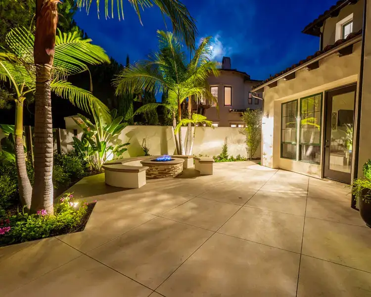 Hardscape Lighting for Courtyards, Patios & Pools